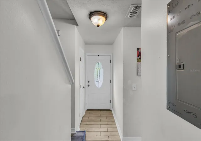 2nd image of 477 Green Spring Cir, Winter Springs, FL 32708 | MLS# O6401530