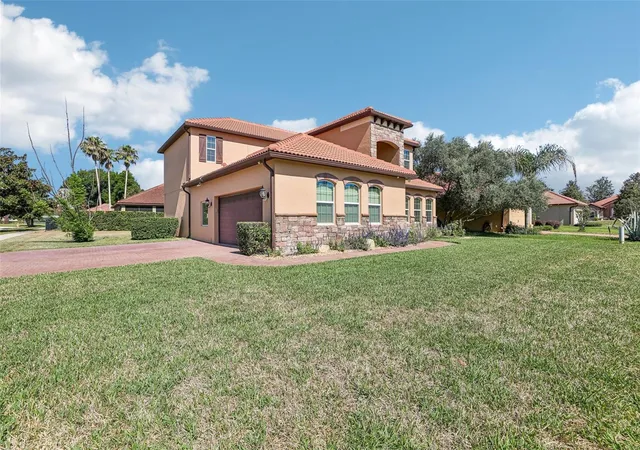 3rd image of 10151 Yonaomi Cir, Clermont, FL 34711 | MLS# O6401543