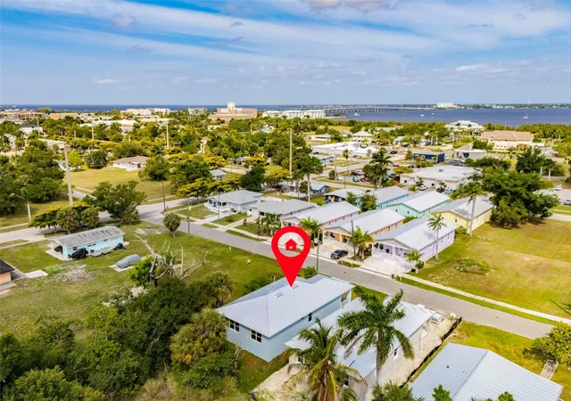 3rd image of 627 Fitzhugh Ave, Punta Gorda, FL 33950 | MLS# C7525237