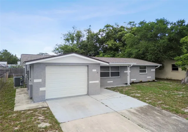 Photo 5 of Single family home for sale at 7721 Arbordale Dr, Port Richey, FL 34668 | MLS# TB8500846 | Listing updated on 2026-09-02