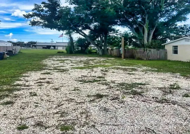 Photo 3 of Land for sale at 0 Park Rd, Venice, FL 34293 | MLS# A4691049 | Listing updated on 2026-04-23