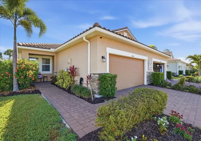 Photo 2 of Single family home for sale at 20406 Galileo Pl, Venice, FL 34293 | MLS# N6144037 | Listing updated on 2026-10-08