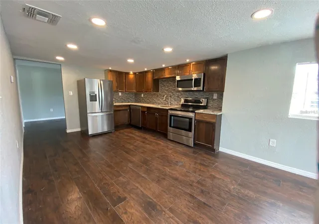 5th image of 306 Palmetto Ave Nw, Winter Haven, FL 33881 | MLS# O6401595