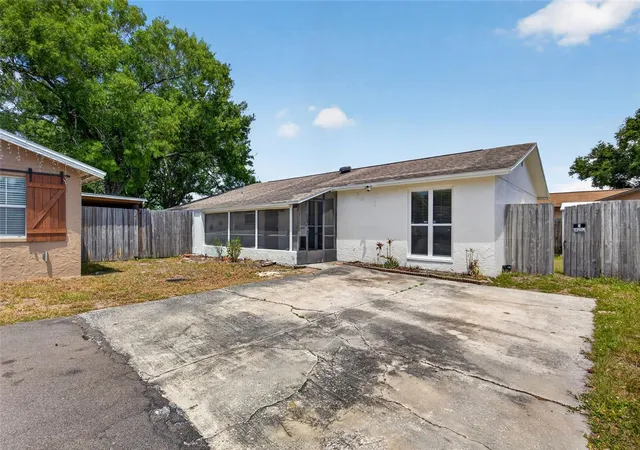 Photo 1 of Single family home for sale at 6401 Regatta Ct, Tampa, FL 33634 | MLS# TB8500876 | Listing updated on 2026-07-31