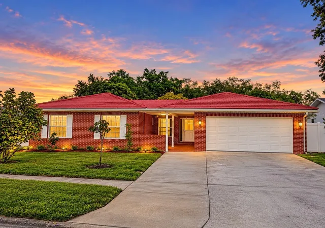 Single family home for sale at 1929 Valencia Way, CLEARWATER, FL 33764 | MLS# L4961336