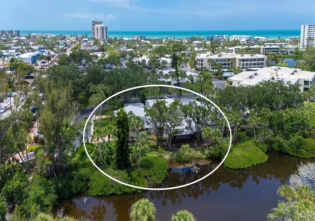 Photo 2 of Sale Pending at 239 Hourglass Way #V7, Sarasota, FL 34242 | MLS# A4691064 | Listing updated on 2026-09-13