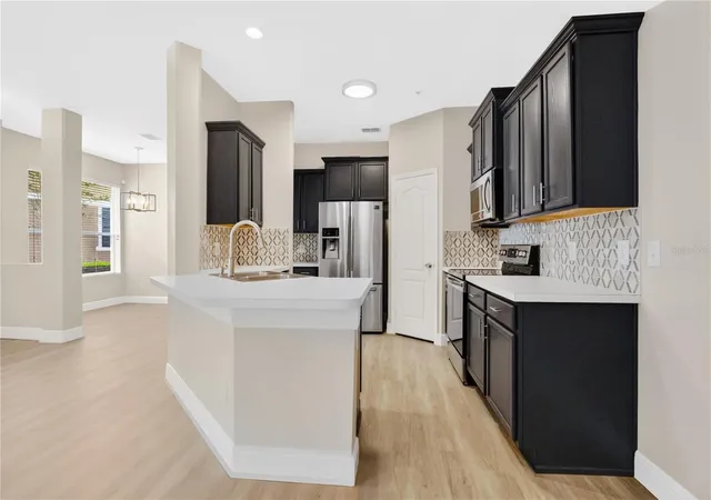 Photo 3 of Condo for sale at 15357 Oak Apple Ct #4C, Winter Garden, FL 34787 | MLS# O6401625 | Listing updated on 2026-10-06