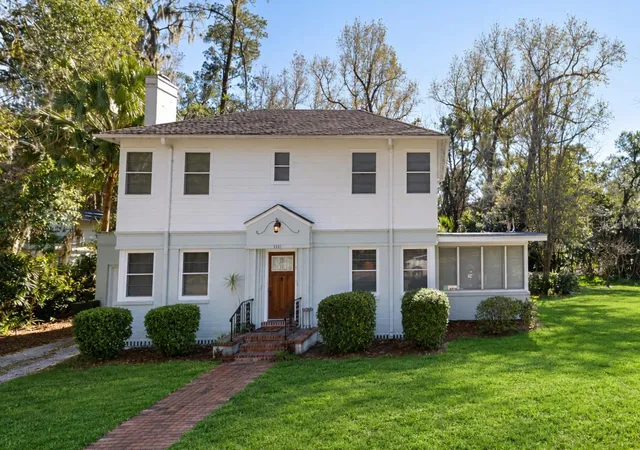 Photo 1 of Single family home for sale at 2721 Sw 3rd Place, Gainesville, FL 32607 | MLS# GC539726 | Listing updated on 2026-09-09