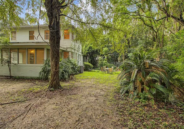 Photo 4 of Single family home for sale at 2721 SW 3rd Place, Gainesville, FL 32607 | MLS# GC539726 | Listing updated on 2026-09-09