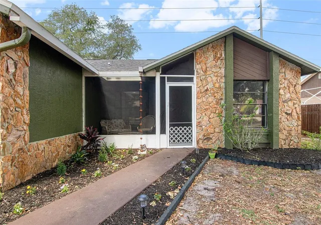 5th image of 4105 Spring Way Cir, Valrico, FL 33596 | MLS# TB8500960