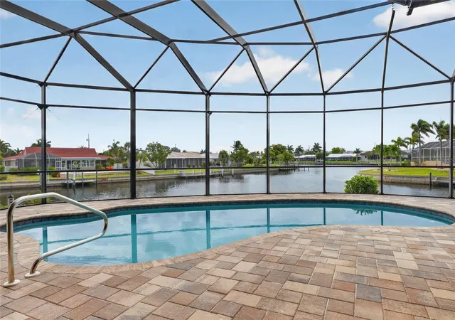 4th image of 954 Santa Brigida Ct, Punta Gorda, FL 33950 | MLS# C7525246