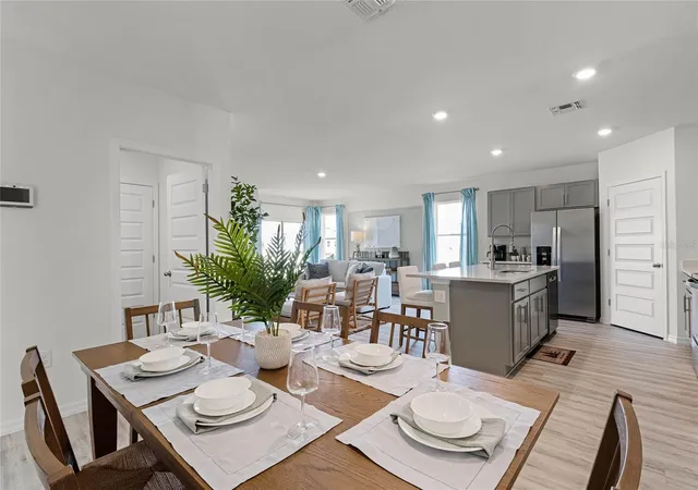 Photo 3 of Single family home for sale at 7851 Forrest Fox Way, Lakeland, FL 33810 | MLS# O6401686 | Listing updated on 2026-08-27