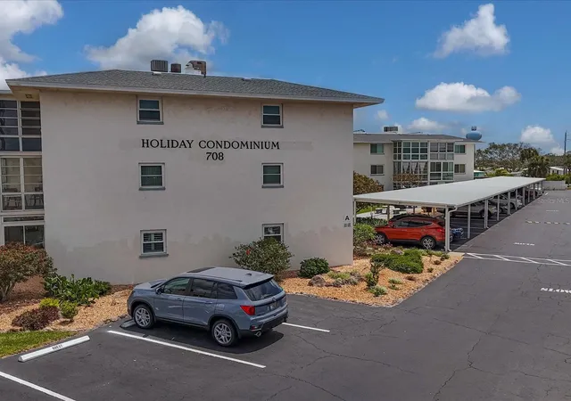 Condo for sale at 708 Tamiami Trl S #105, Venice, FL 34285 | MLS# N6144042 | Listing updated on 2026-09-17