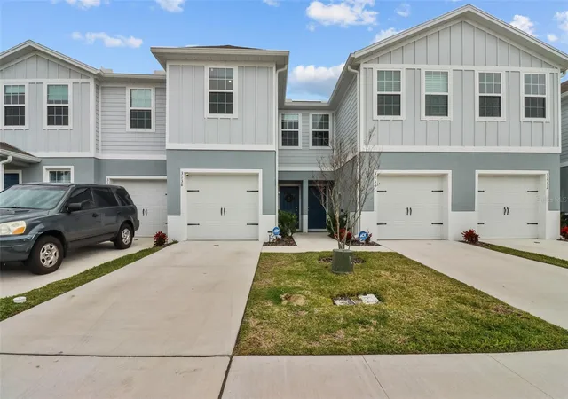 Photo 3 of Townhouse for sale at 3138 Victoria Inlet Dr, Holiday, FL 34691 | MLS# TB8501010 | Listing updated on 2026-10-08
