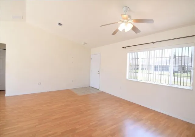 Photo 4 of Single family home for sale at 13828 SE 85th Circle, Summerfield, FL 34491 | MLS# G5111431 | Listing updated on 2026-10-28