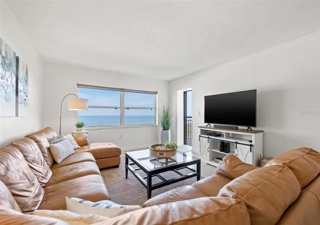 3rd image of 1270 Gulf Blvd #1007, Clearwater Beach, FL 33767 | MLS# TB8501024