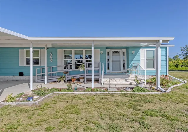 3rd image of 592 Portside Dr, North Port, FL 34287 | MLS# N6144045