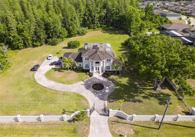 3rd image of 19153 Geraci Rd, Lutz, FL 33558 | MLS# TB8501059