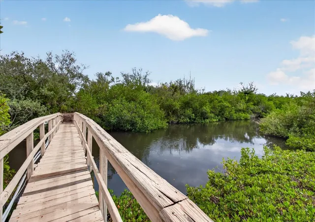 Photo 2 of Single family home for sale at 4190 Strombus Rd, Venice, FL 34293 | MLS# A4691122 | Listing updated on 2026-10-04