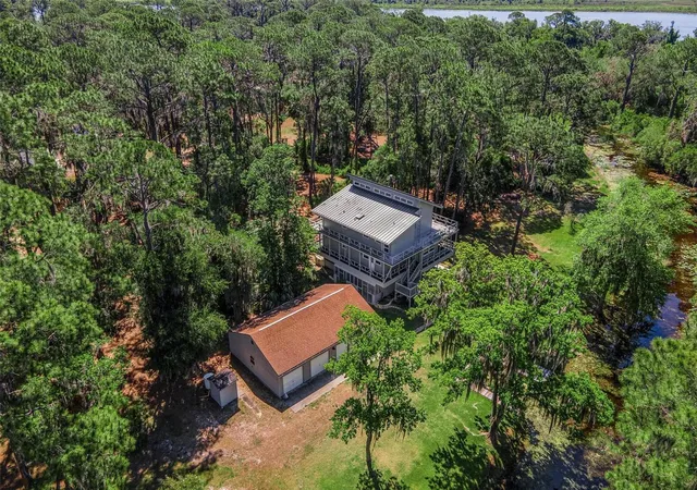 Homes for sale in Lady Lake, FL | 7373 Circle Dr, Lady Lake, FL 32159 | MLS# G5111442