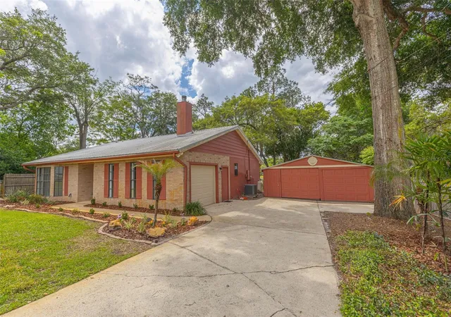 Homes for sale in Debary, FL | 205 Angeles Rd, Debary, FL 32713 | MLS# O6401741
