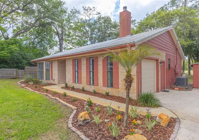 Homes for sale in Debary, FL | 205 Angeles Rd, Debary, FL 32713 | MLS# O6401741