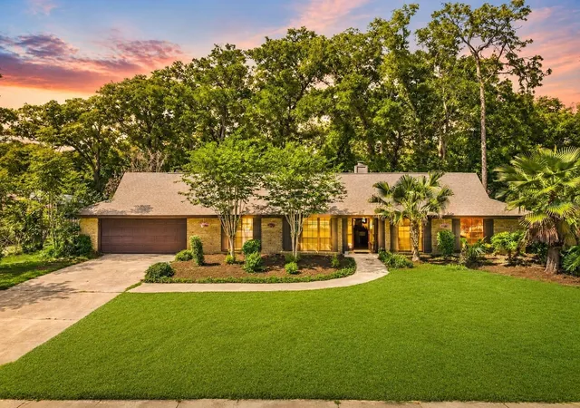 Homes for sale in Apopka, FL | 432 Burnt Tree Ln, Apopka, FL 32712 | MLS# O6401742