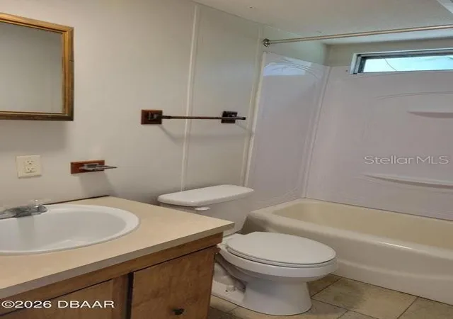 Photo 3 of Manufactured home for sale at 324 N Janice Ln, Ormond Beach, FL 32174 | MLS# V4948685 | Listing updated on 2026-08-20