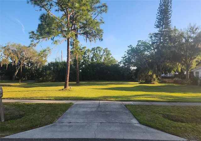 Homes for sale in Ruskin, FL | 4th Ave Sw, Ruskin, FL 33570 | MLS# TB8501104