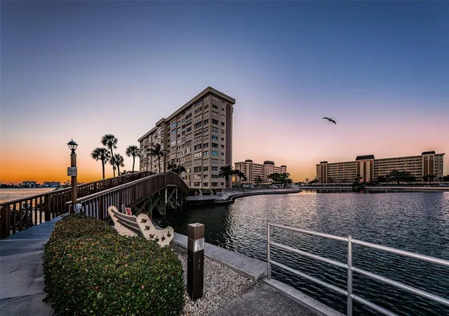 2nd image of 4725 Cvs Cir, Saint Petersburg, FL 33708