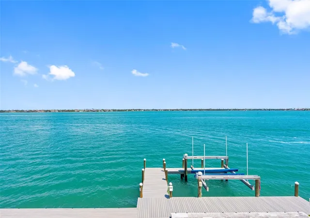 5th image of 487 Meadow Lark Dr, Sarasota, FL 34236 | MLS# TB8501123