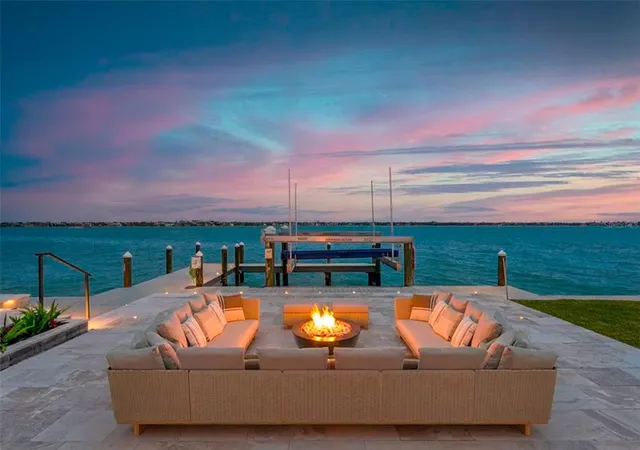 Photo 1 of Mansion for sale at 487 Meadow Lark Dr, Sarasota, FL 34236 | MLS# TB8501123 | Listing updated on 2026-10-03