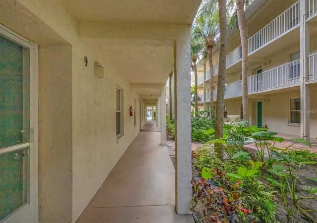 2nd image of 7294 Cloister Dr #9, Sarasota, FL 34231 | MLS# A4691156