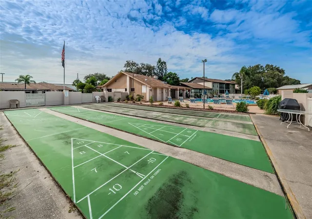 2nd image of 1022 Bowsprit Ln, HOLIDAY, FL 34691