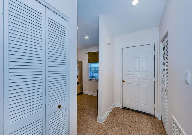 4th image of 1022 Bowsprit Ln, HOLIDAY, FL 34691