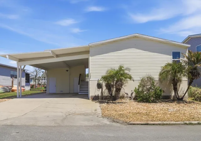 4th image of 11673 W Clearwater Ct, Homosassa, FL 34448 | MLS# OM723409