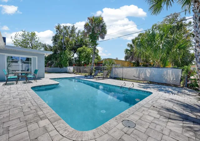 2nd image of 1030 Alice Dr, Daytona Beach, FL 32117 | MLS# FC318000
