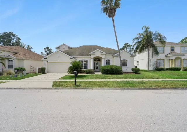 3rd image of 117 N Hampton Dr, Davenport, FL 33897 | MLS# S5148516