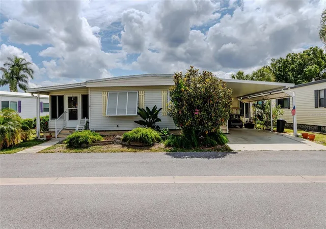 Photo 1 of Manufactured home for sale at 2100 Kings Hwy #969, Port Charlotte, FL 33980 | MLS# C7525278 | Listing updated on 2026-10-22