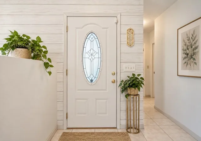 Photo 3 of Single family home for sale at 549 Silver Crse Run, Ocala, FL 34472 | MLS# OM723416 | Listing updated on 2026-09-28