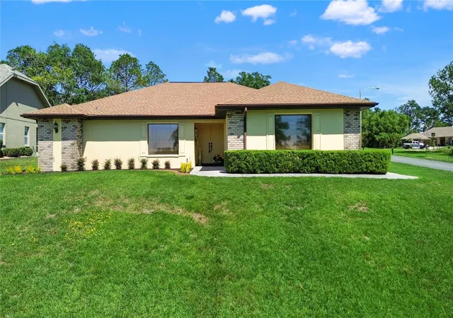 Photo 2 of Single family home for sale at 12001 Granada Pl, Weeki Wachee, FL 34614 | MLS# OM723418 | Listing updated on 2026-09-02