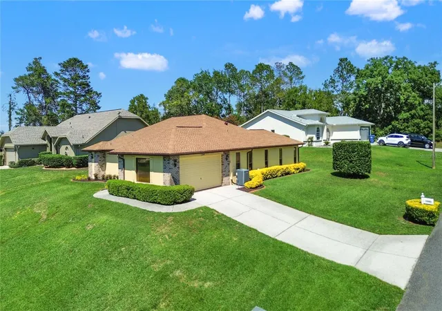 Photo 1 of Single family home for sale at 12001 Granada Pl, Weeki Wachee, FL 34614 | MLS# OM723418 | Listing updated on 2026-09-02