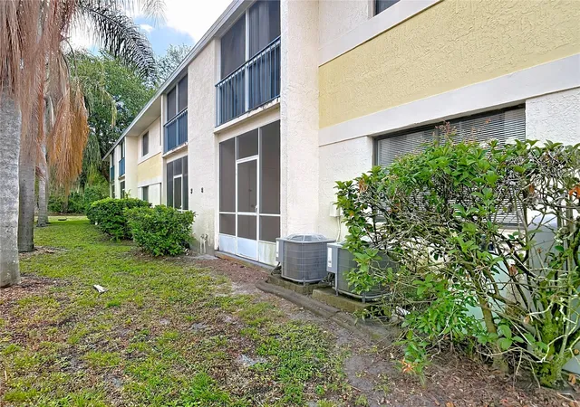 Homes for sale in Sanford, FL | 90 Hidden Lake Drive, Sanford, FL 32773 | Houzeo