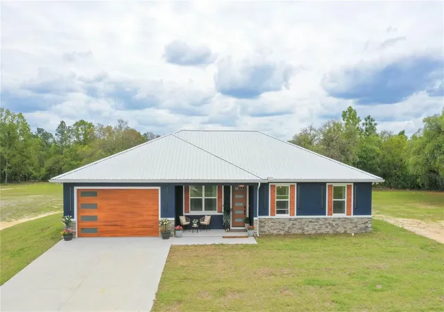 Homes for sale in Dunnellon, FL | 6254 W Peking Ct, Dunnellon, FL 34433 | MLS# OM723427