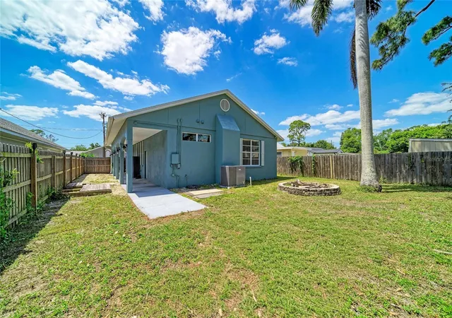 25th image of 1609 17th St W, Bradenton, FL 34205 | MLS# A4691182