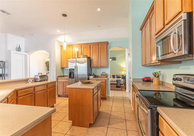 Photo 3 of Single family home for sale at 2539 Centennial Falcon Dr, Valrico, FL 33596 | MLS# L4961355 | Listing updated on 2026-07-16