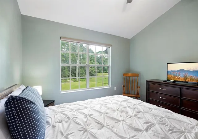 4th image of 10000 Sw 52Nd Ave #EE 183, Gainesville, FL 32608 | MLS# GC539749