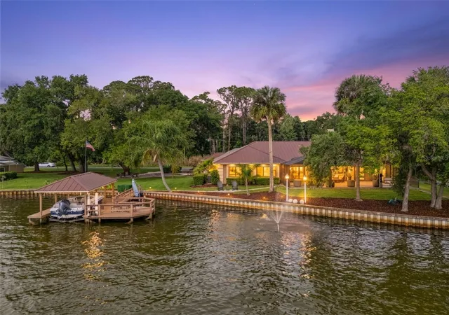 Homes for sale in Tavares, FL | 29650 Squirrel Point Rd, Tavares, FL 32778 | MLS# G5111459