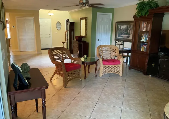 Photo 3 of Condo for sale at 618 Maple Oak Cir #112, Altamonte Springs, FL 32701 | MLS# O6401864 | Listing updated on 2026-09-24