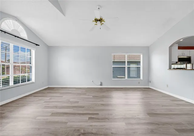 Photo 4 of Single family home for sale at 515 Lake Davenport Blvd, Davenport, FL 33897 | MLS# S5148532 | Listing updated on 2026-10-20